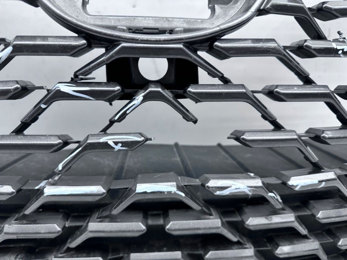 Решетка радиатора к Lexus RX 2019