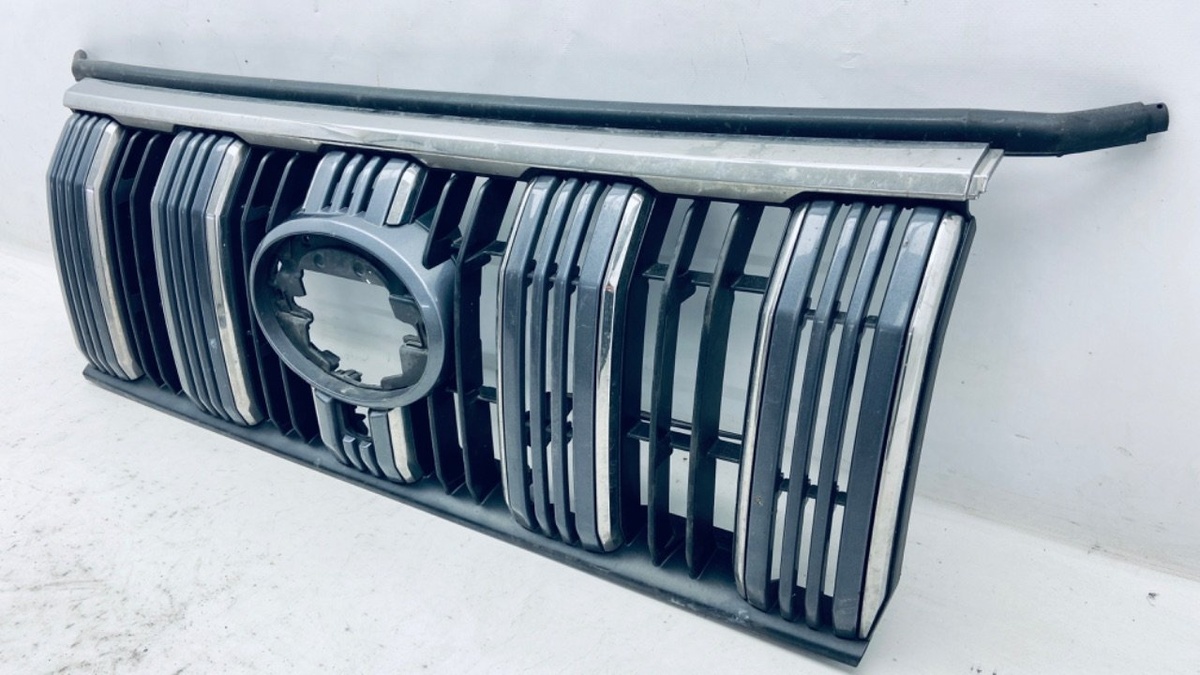 Решетка радиатора к Toyota Land Cruiser 2019