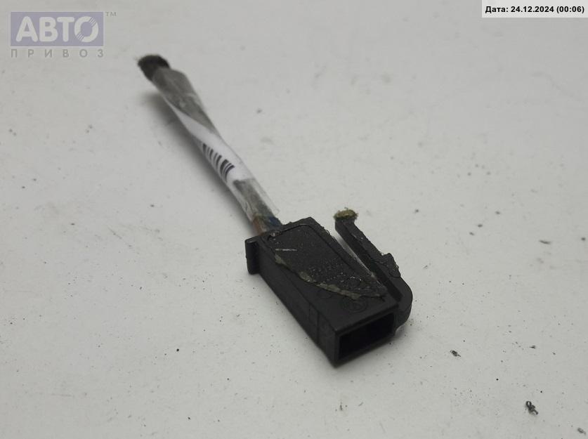 Разъем AUX / USB к Volkswagen Golf 1997
