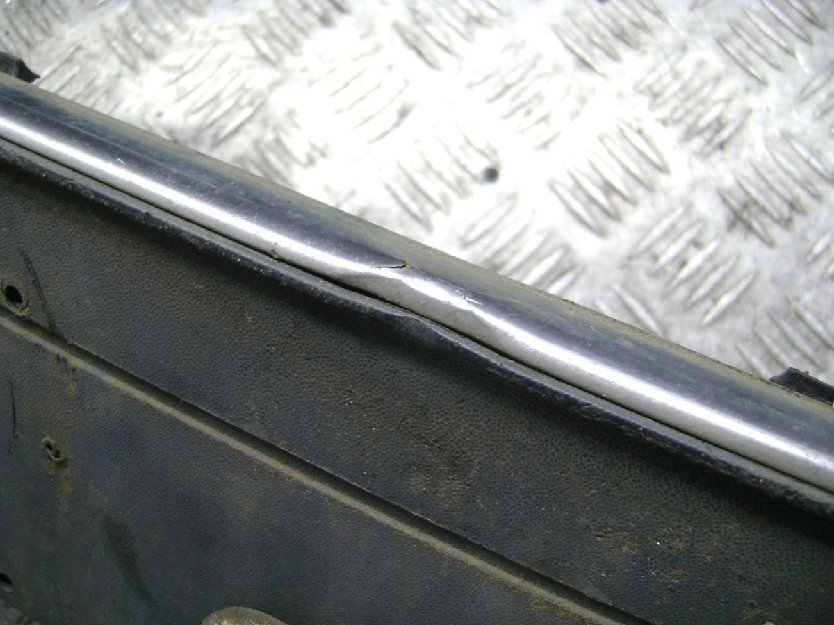 Рамка номера к BMW 5 1998