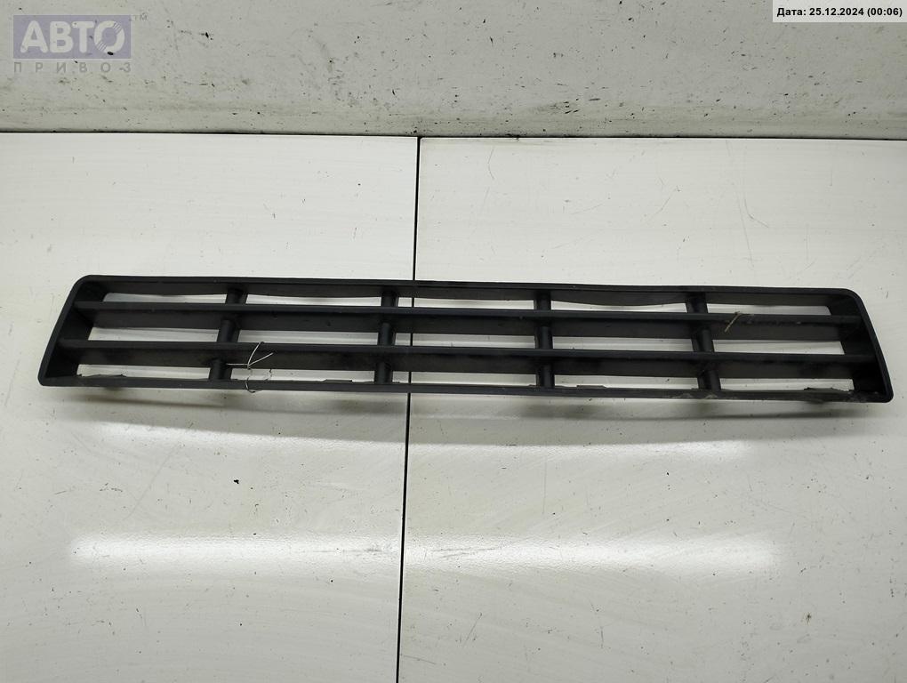 Решетка бампера к Volkswagen Golf 2002