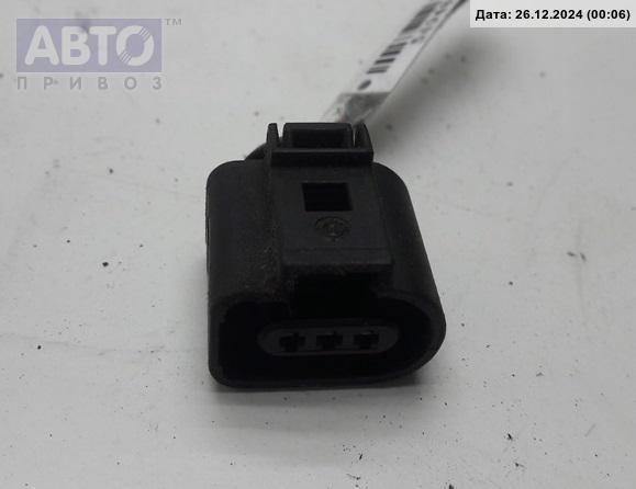 Разъем AUX / USB к Volkswagen Golf 2006