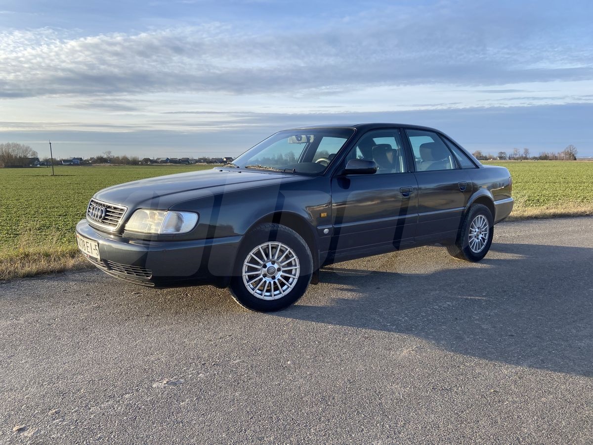 Audi A6 I (C4), 1995