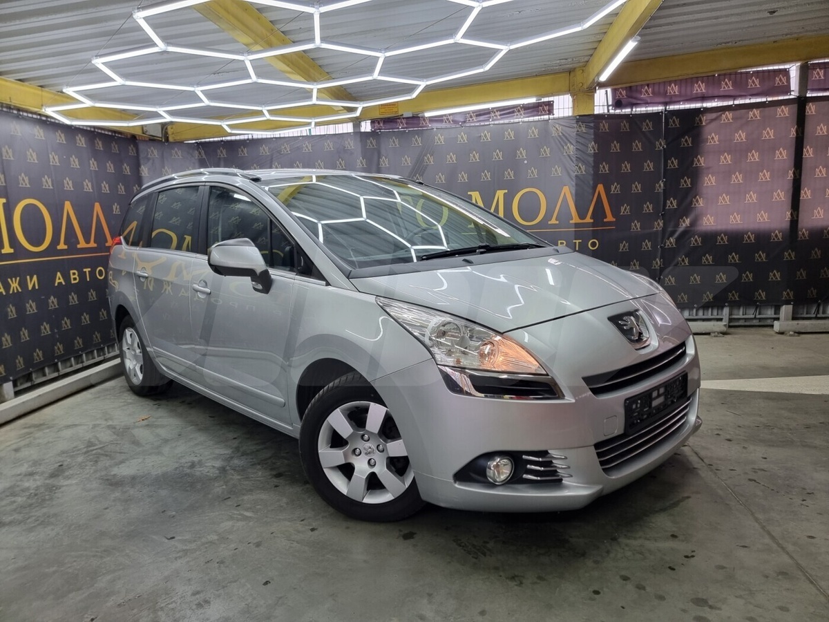 Peugeot 5008 I, 2010