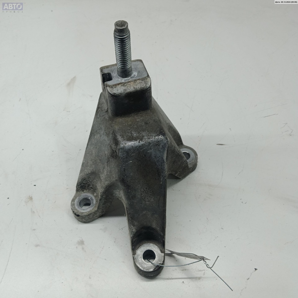 Кронштейн КПП к Ford Focus 2004