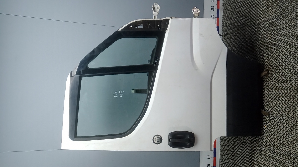 Дверь передняя правая к Iveco  2019