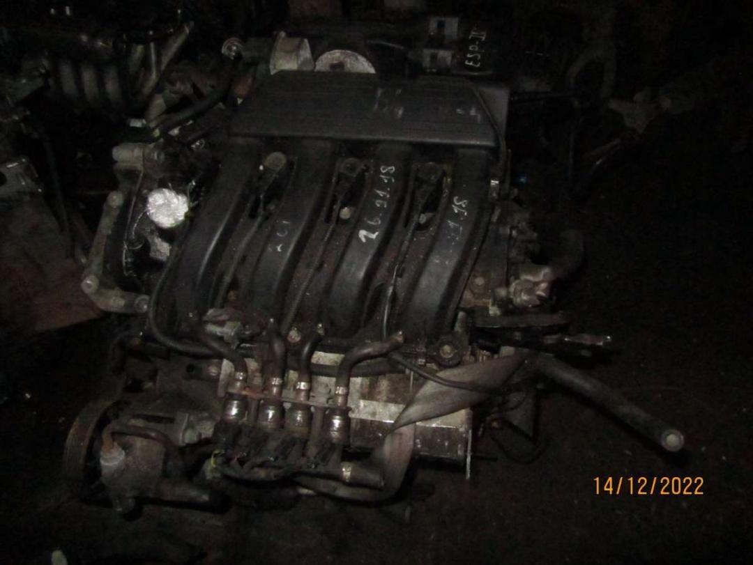 Двигатель к Renault Espace 2004