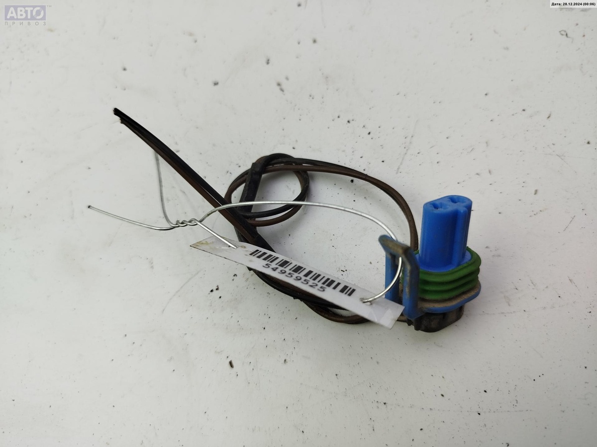 Разъем AUX / USB к Opel Vectra 2004