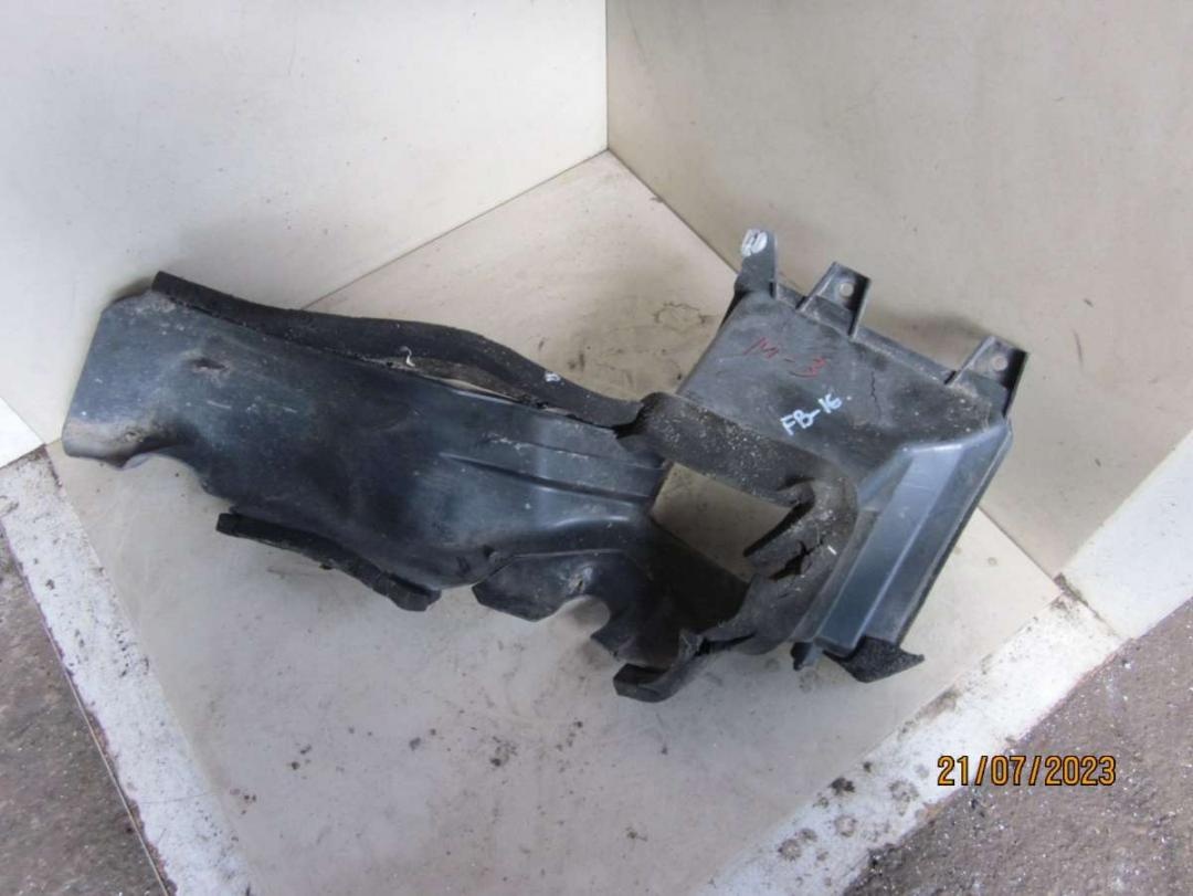 Пластик к Mazda 3 2005
