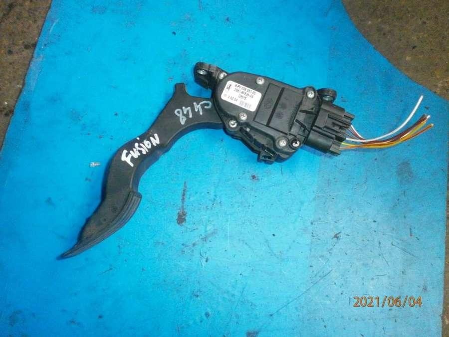 Педаль к Ford Fusion 2004