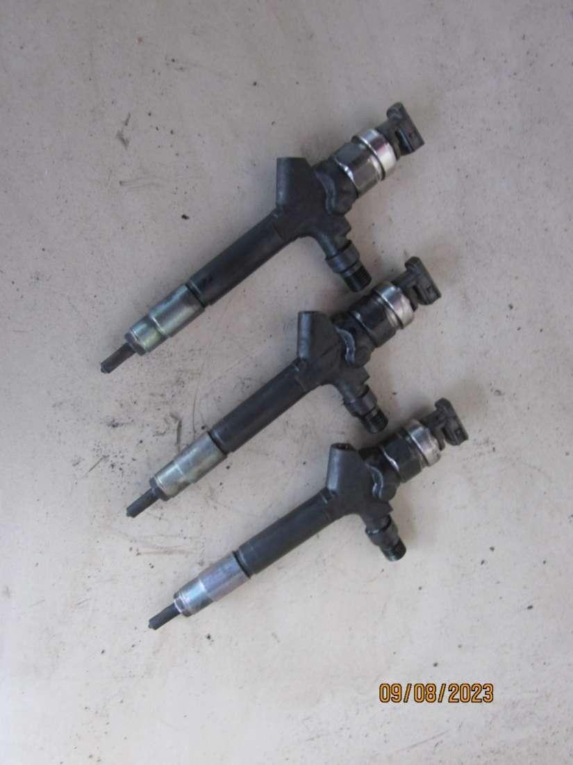 Форсунка к Mazda 3 2005