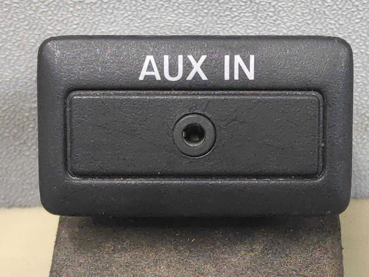 Разъем AUX / USB к Mazda CX-9 2011