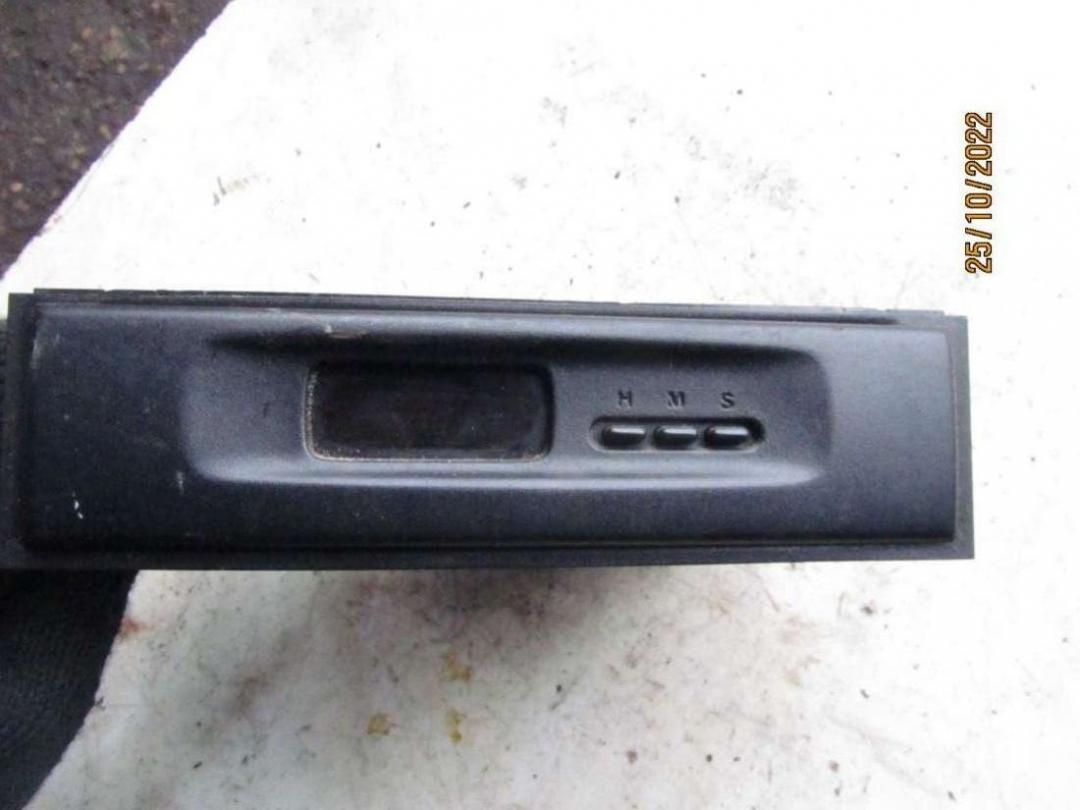 Часы к Suzuki Baleno 1997