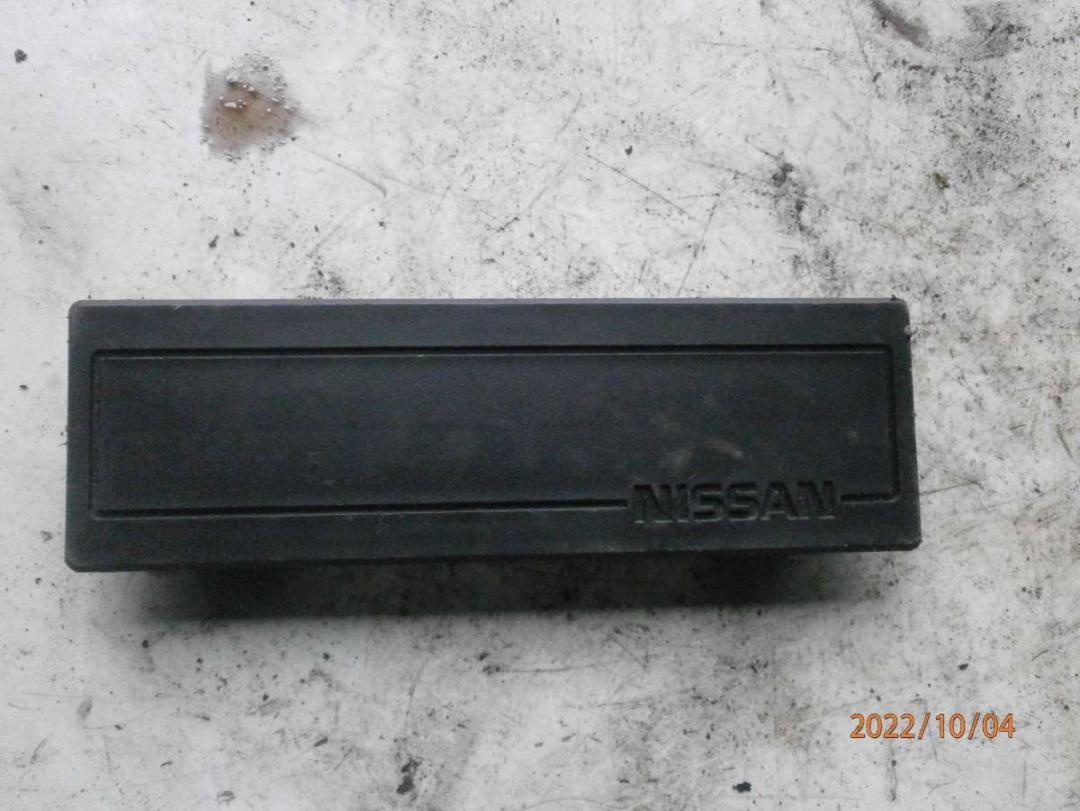 Заглушка к Nissan Primera 1994
