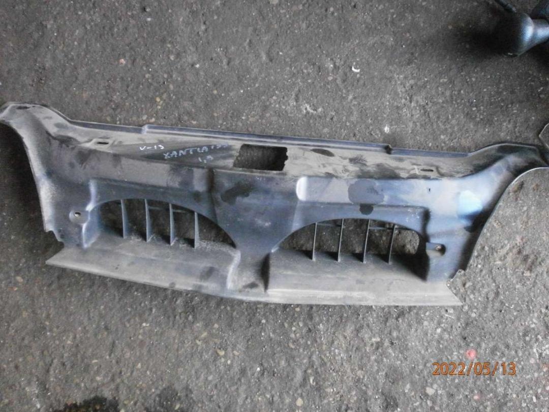 Решетка воздухозаборника к Citroen Xantia 1999