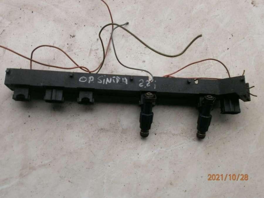 Форсунка к Opel Sintra 1996