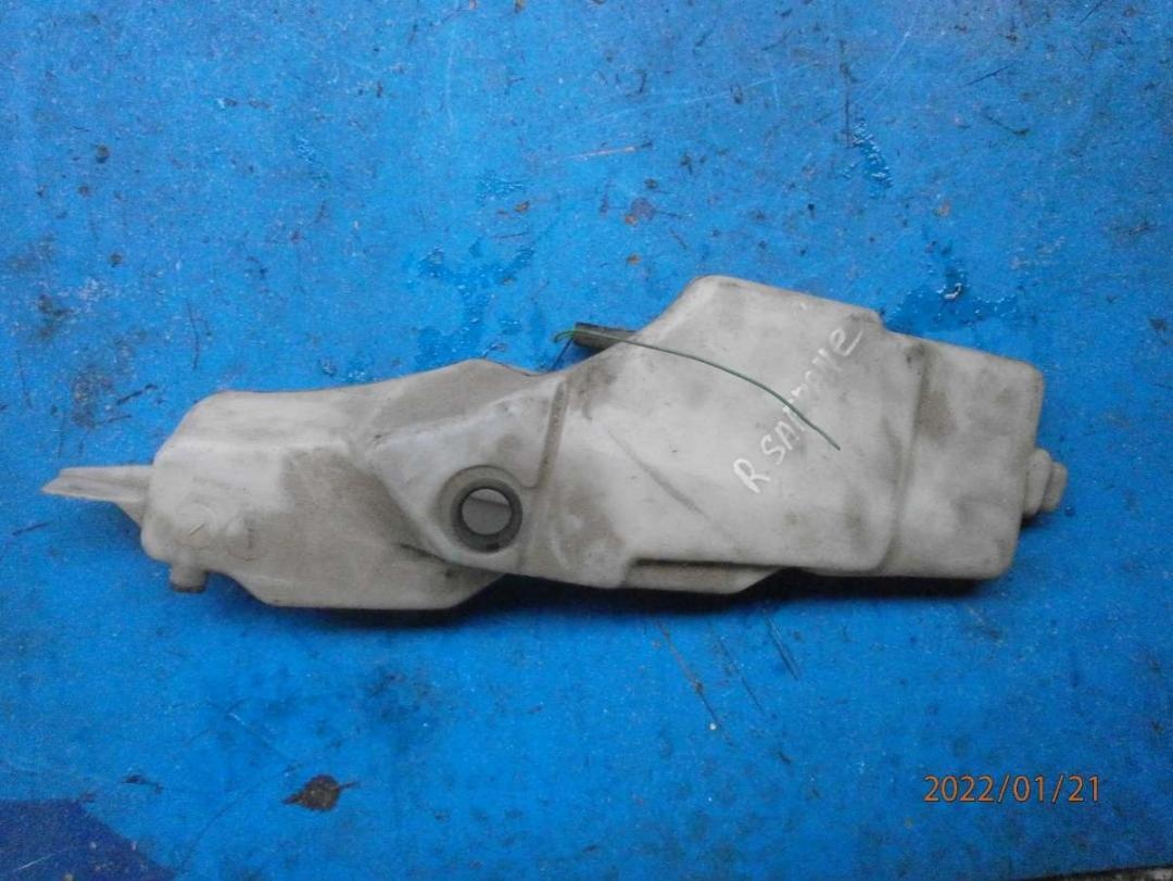 Бачок омывателя фар к Renault Safrane 1996
