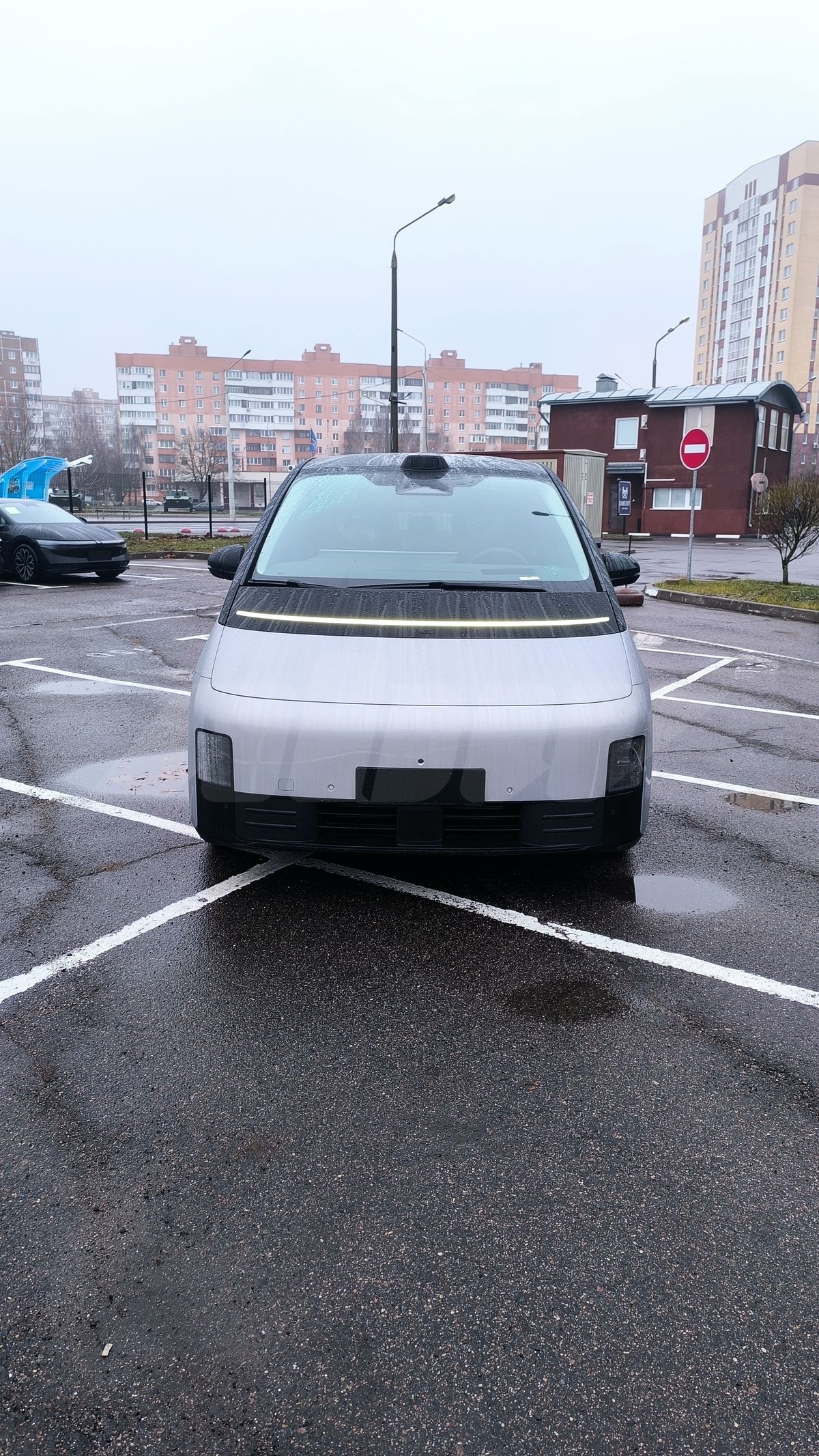 Li Auto Mega I, 2024