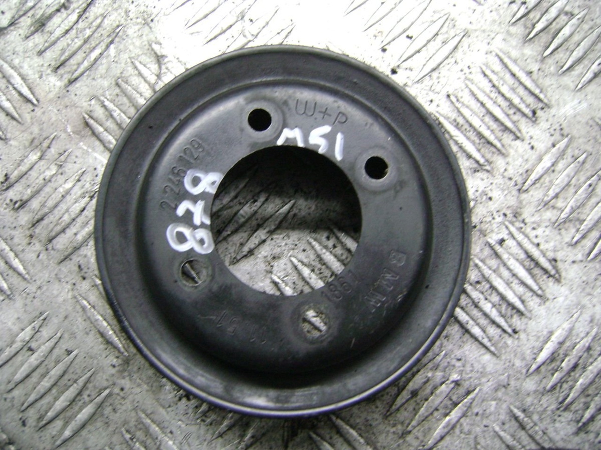 Шкив помпы к BMW 5 1998