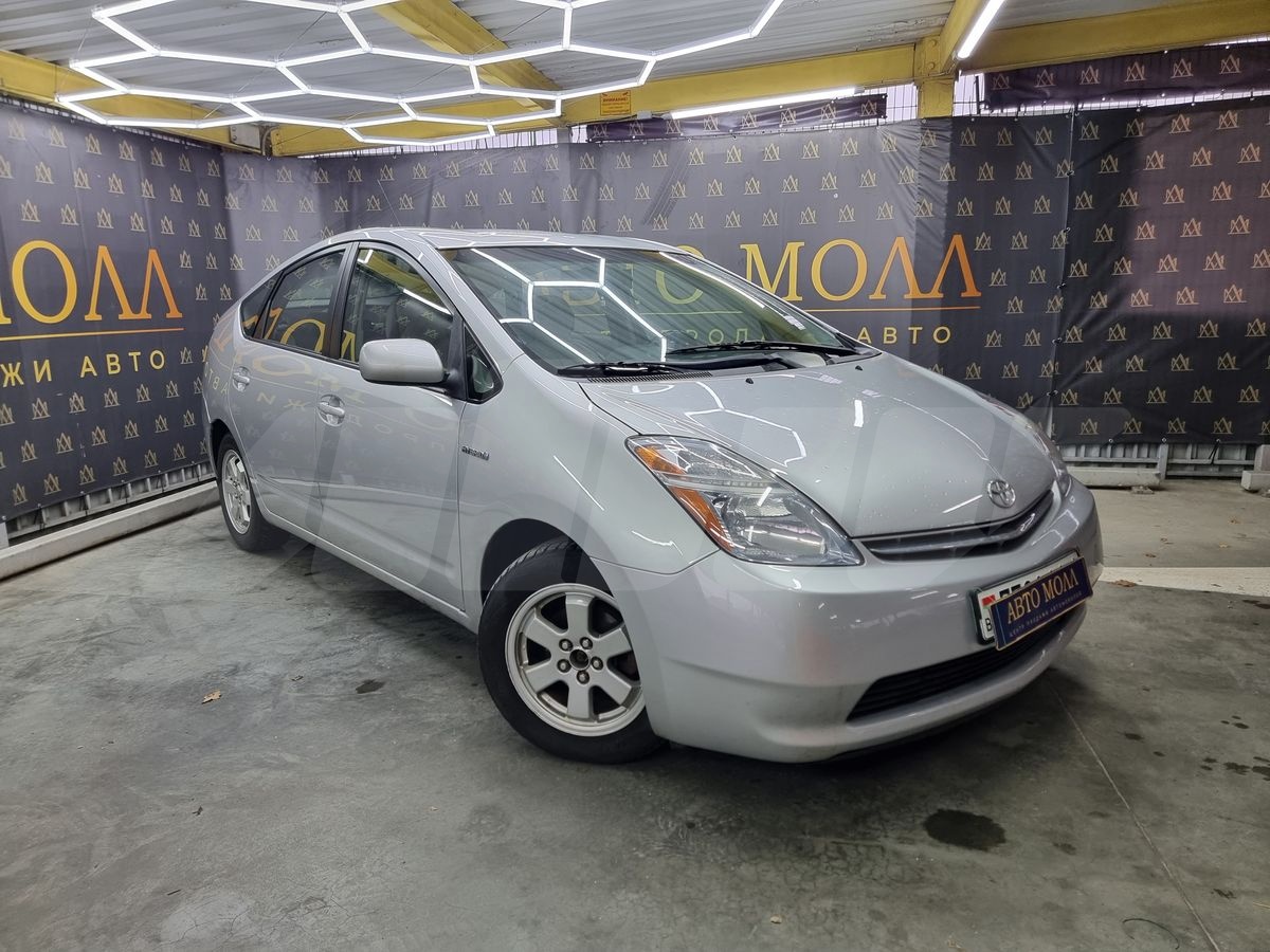 Toyota Prius II Рестайлинг (XW20), 2005