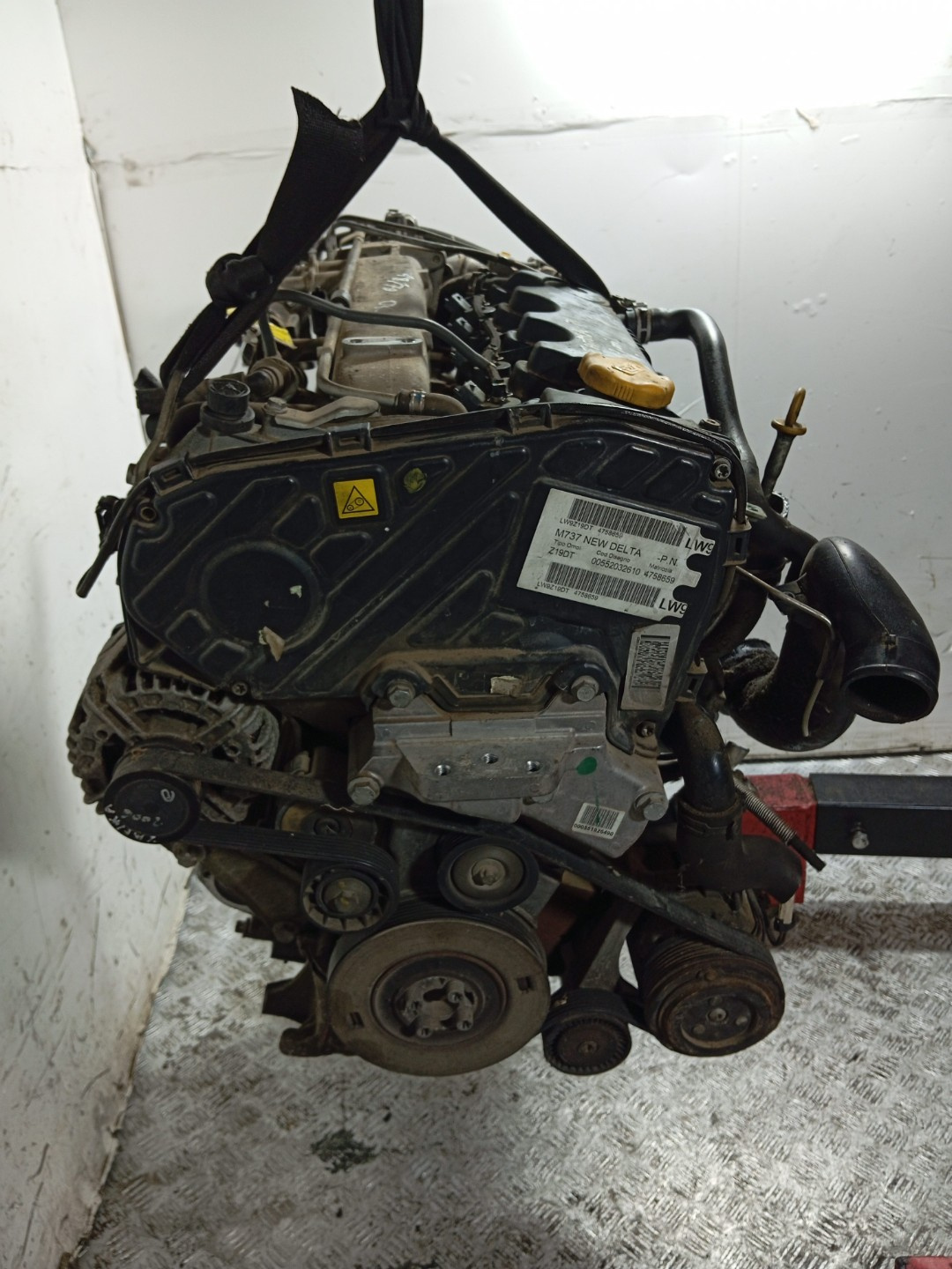 Двигатель к Opel Zafira 2007