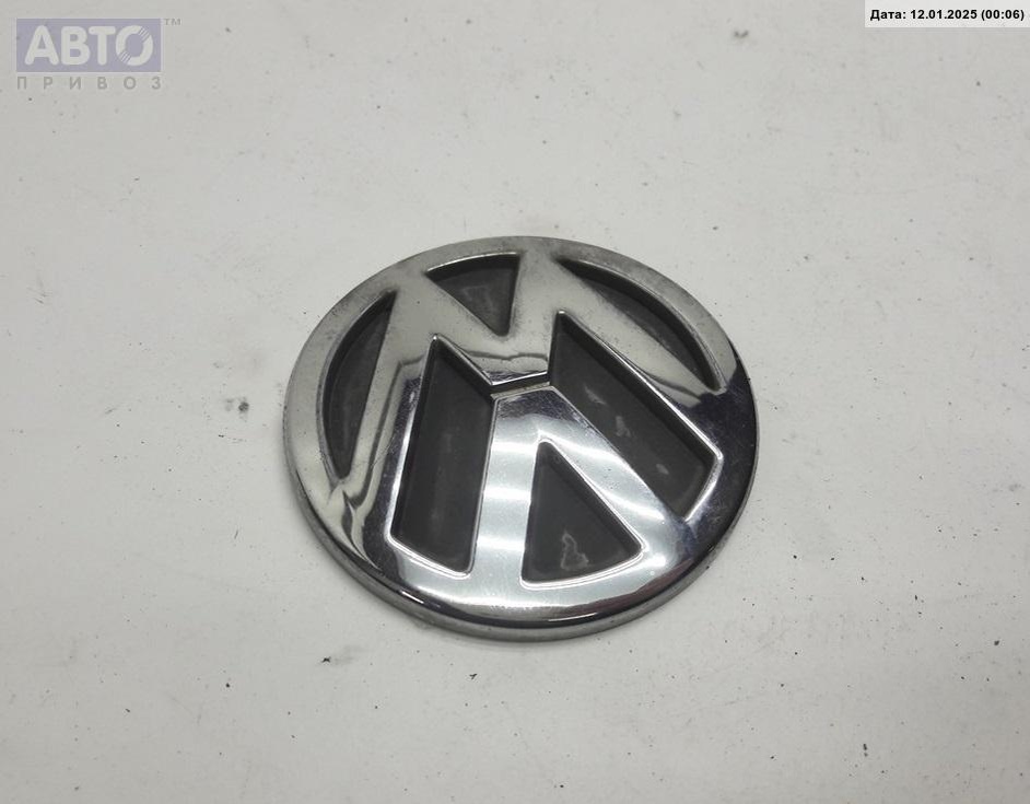 Эмблема к Volkswagen Passat 2004