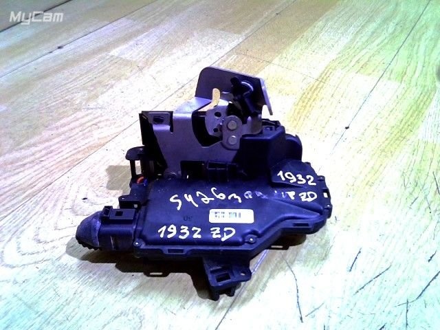 Замок двери к Audi A4 2003