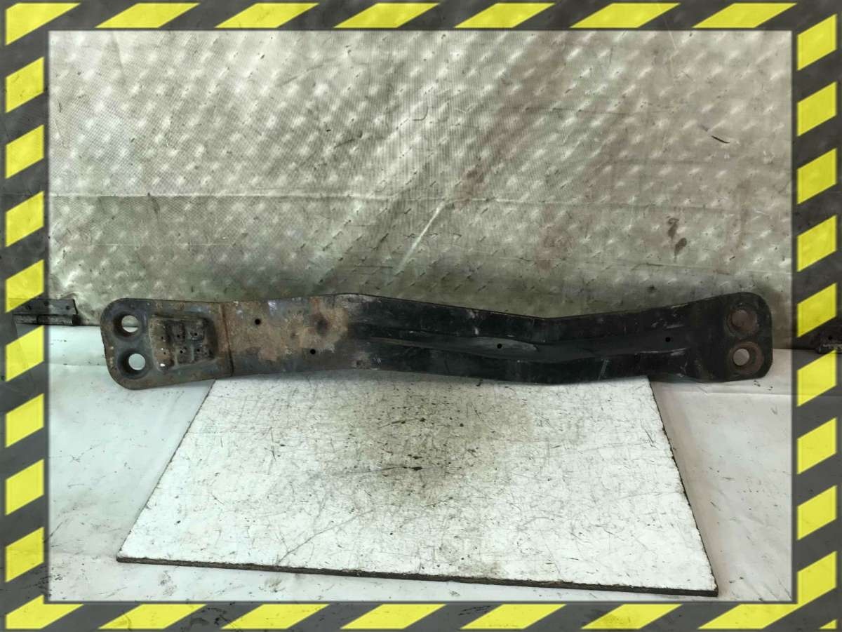 Балка под КПП к Mitsubishi Carisma 1999
