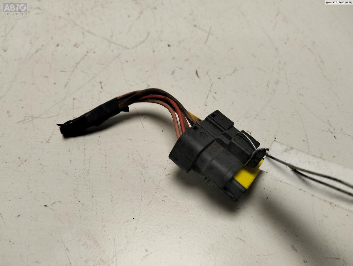 Разъем AUX / USB к Renault Scenic 2001