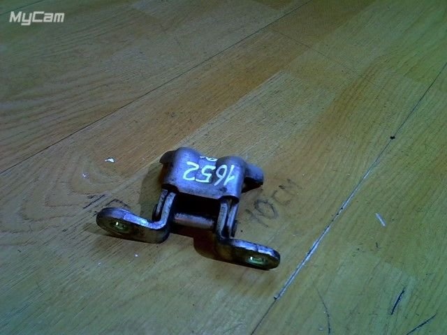 Петля двери к Kia Rio 2001