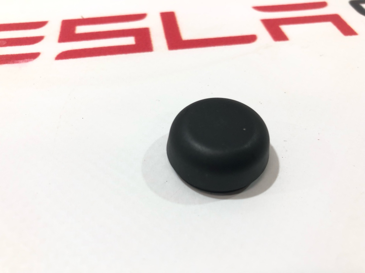 Крышка поводка стеклоочистителя к Tesla Model X 2022