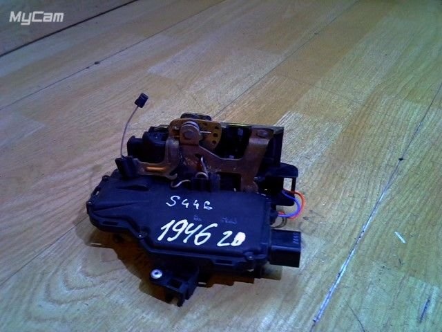 Замок двери к Audi A4 2000