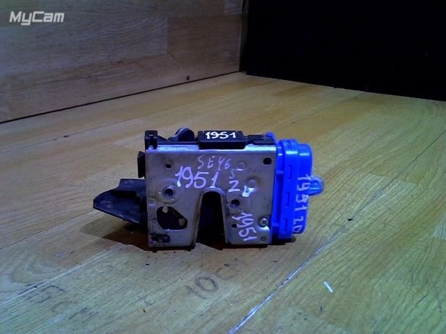 Замок двери к Audi A4 2000