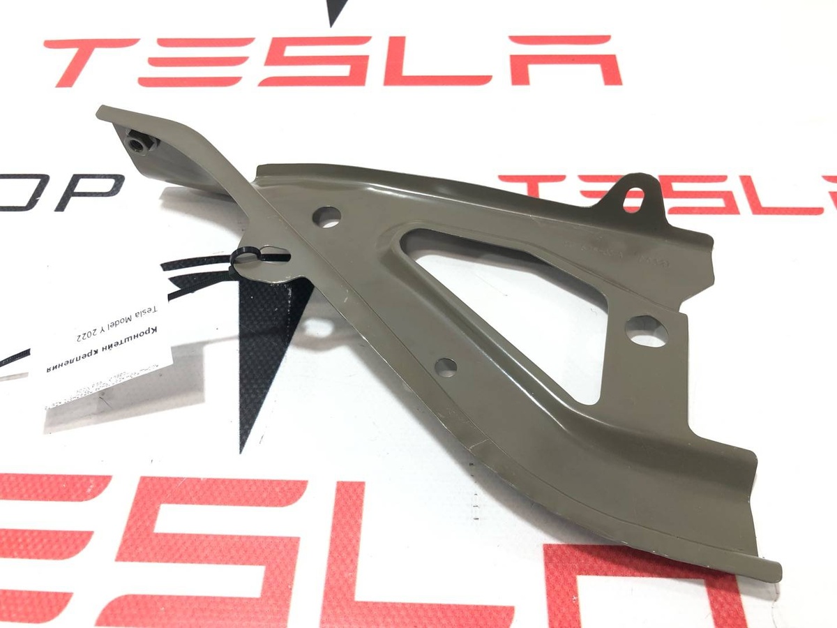 Кронштейн к Tesla Model Y 2020