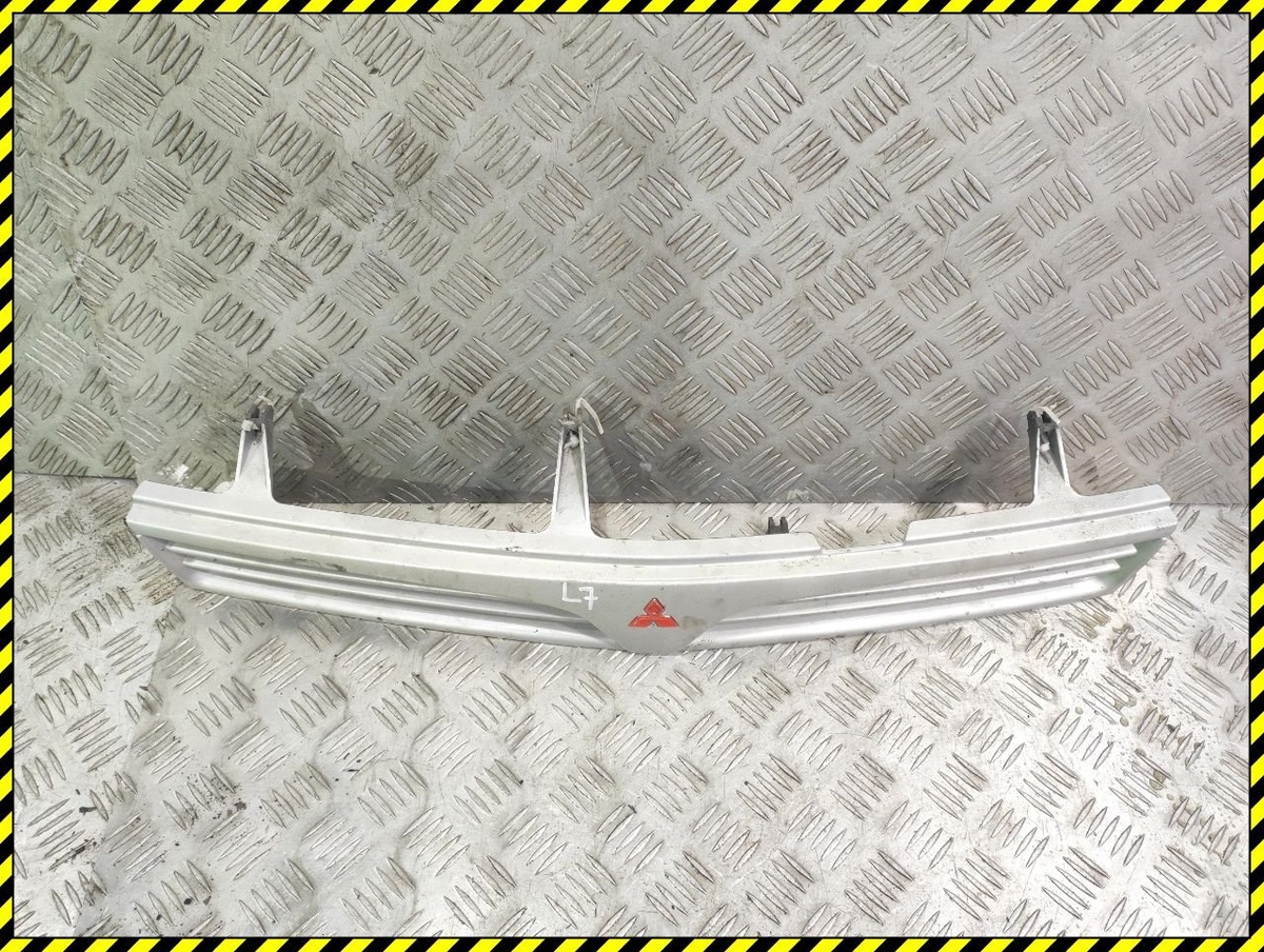 Решетка радиатора к Mitsubishi Lancer 1994