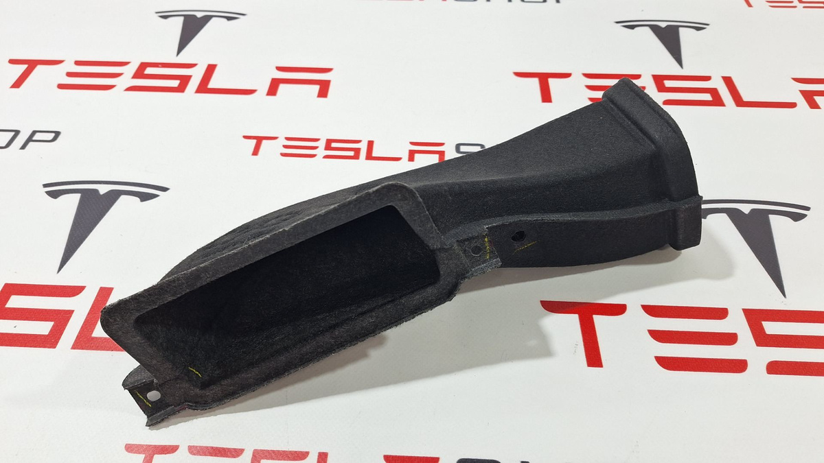 Воздуховод к Tesla Model X 2022