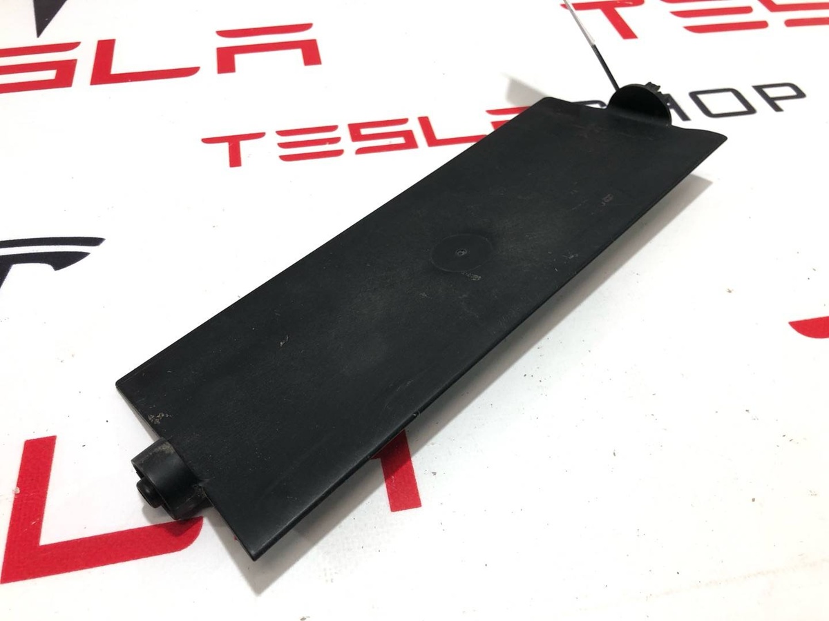 Заслонка дроссельная к Tesla Model Y 2021