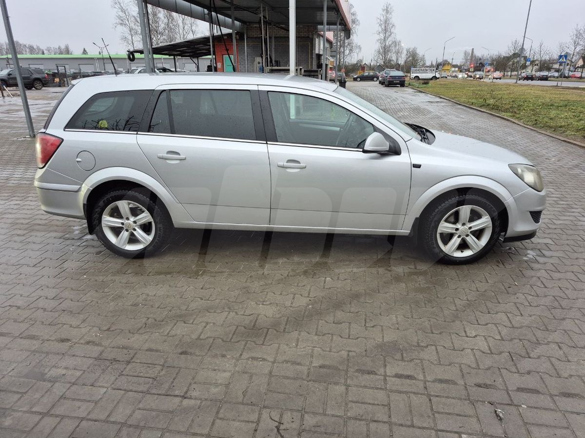 Opel Astra H Рестайлинг, 2010