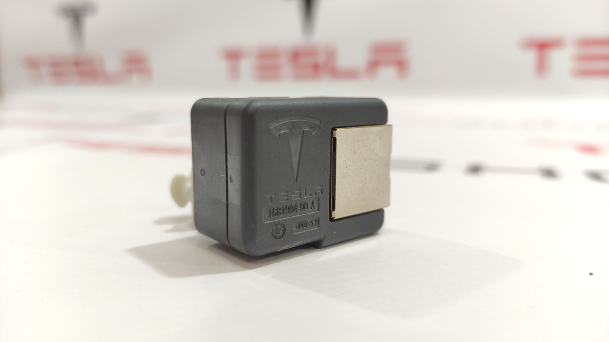 Диагностический интерфейс к Tesla Model X 2022