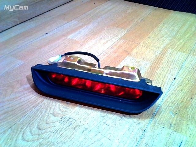 Стоп-сигнал к Mitsubishi Space Star 2002