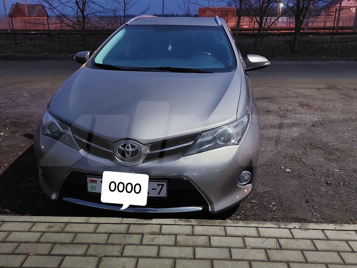 Toyota Auris II, 2014