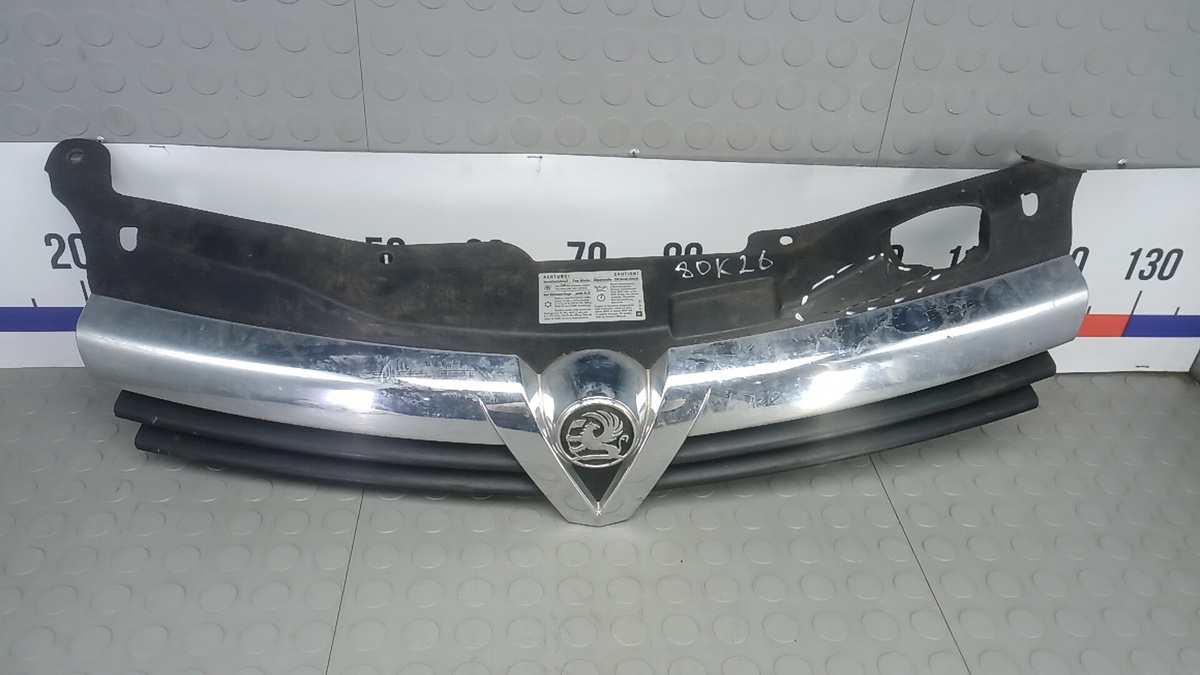 Решетка радиатора к Opel Astra 2005