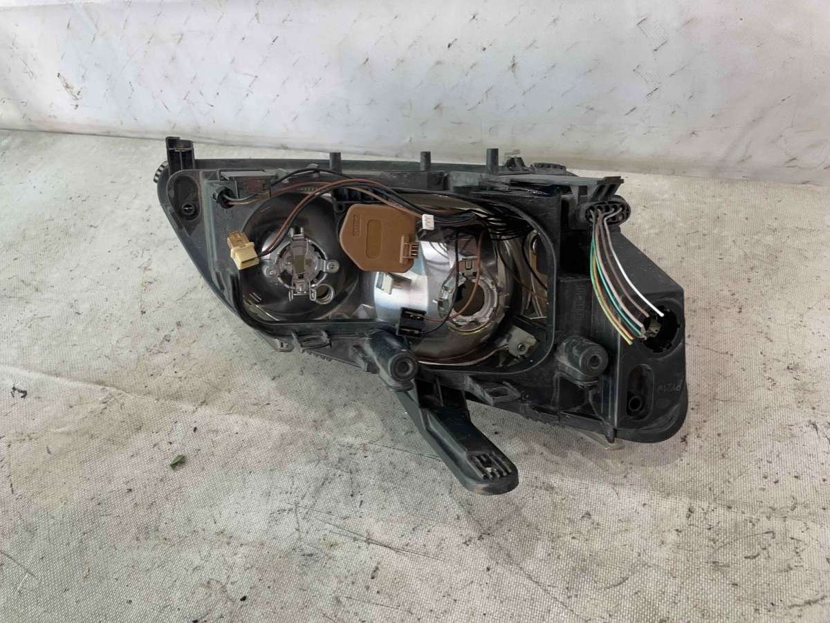 Фара левая к Ford C-MAX 2004