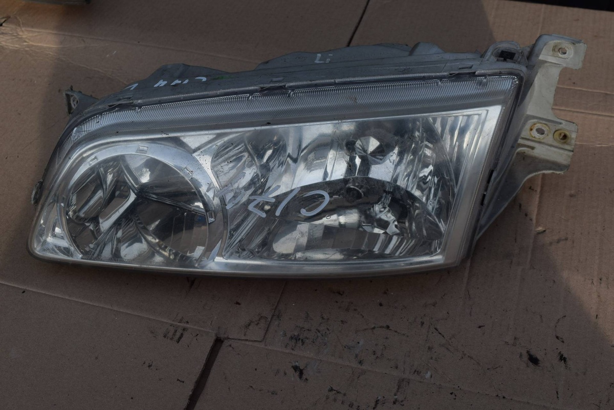 Фара левая к Hyundai H-1 2007