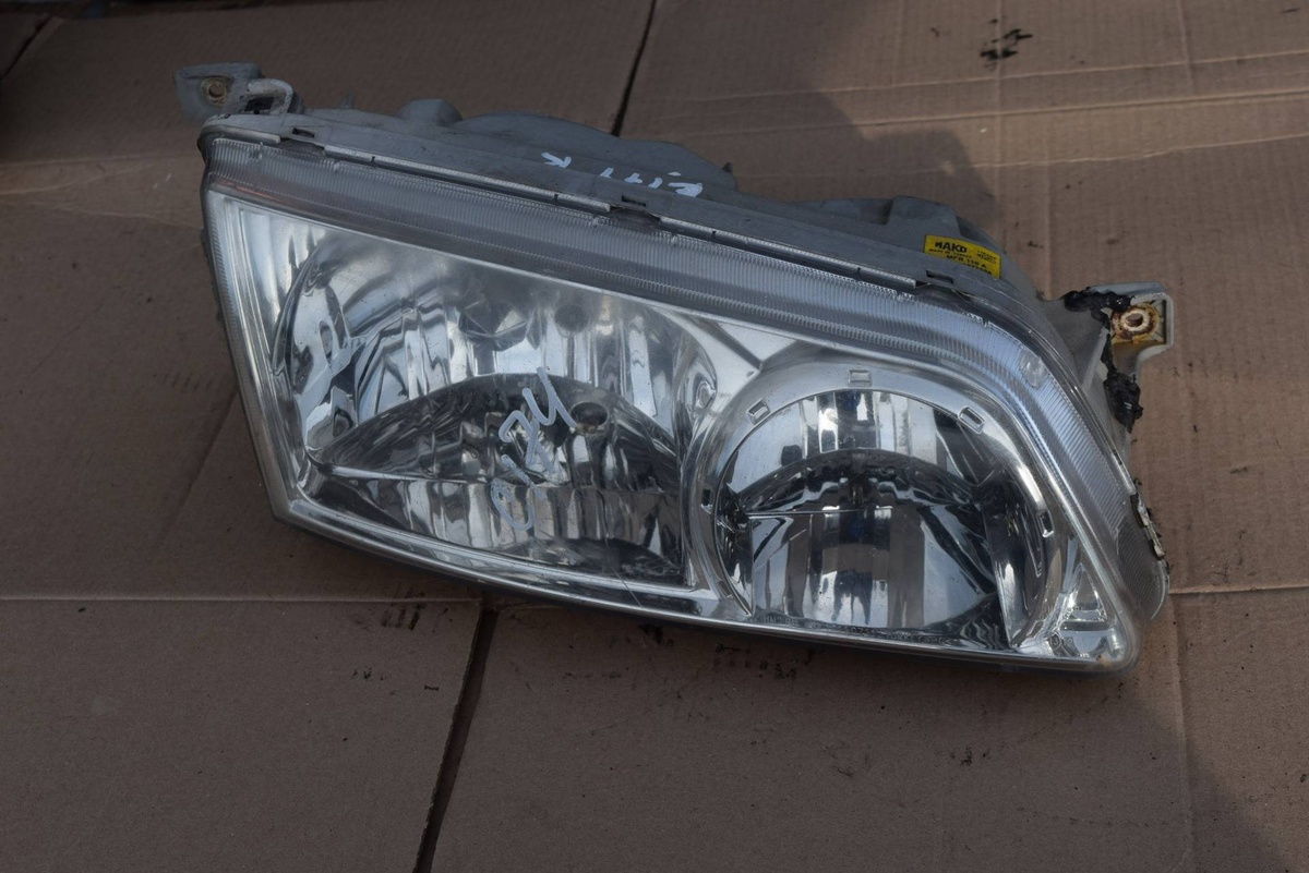 Фара правая к Hyundai H-1 2007