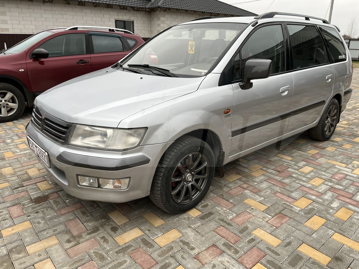 Mitsubishi Space Wagon III, 2000