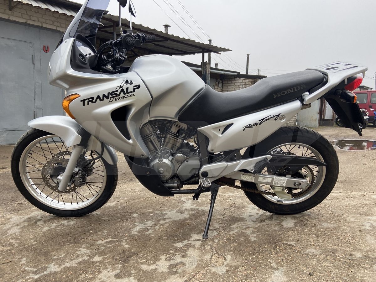 Honda Transalp 650, 2004