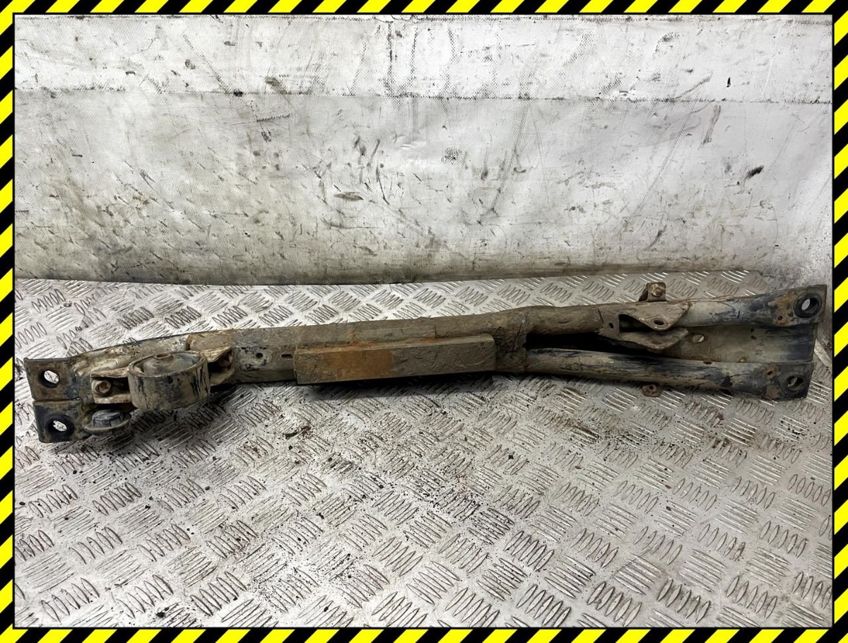 Балка под КПП к Nissan Almera 1997