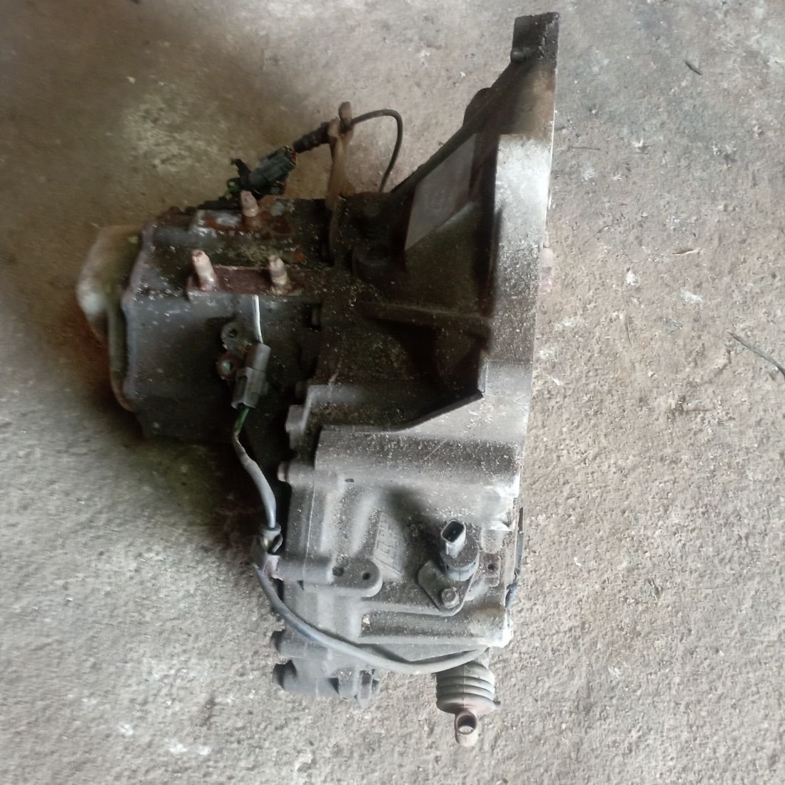 Защита двигателя к Mazda 323 2000