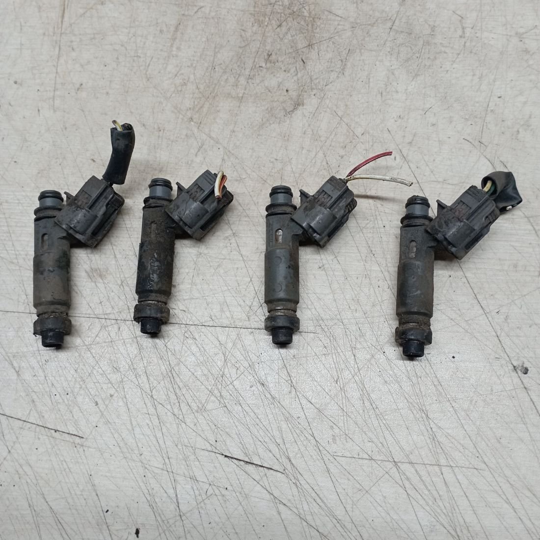 Форсунка к Mazda 323 2000